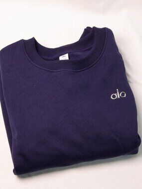 Alo Yoga Accolade Crew Neck Pullover Navy Blue